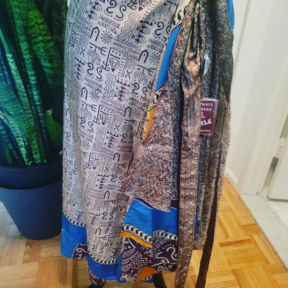 Converter/Reversible skirt. 1 skirt many different - Picture 9 of 10